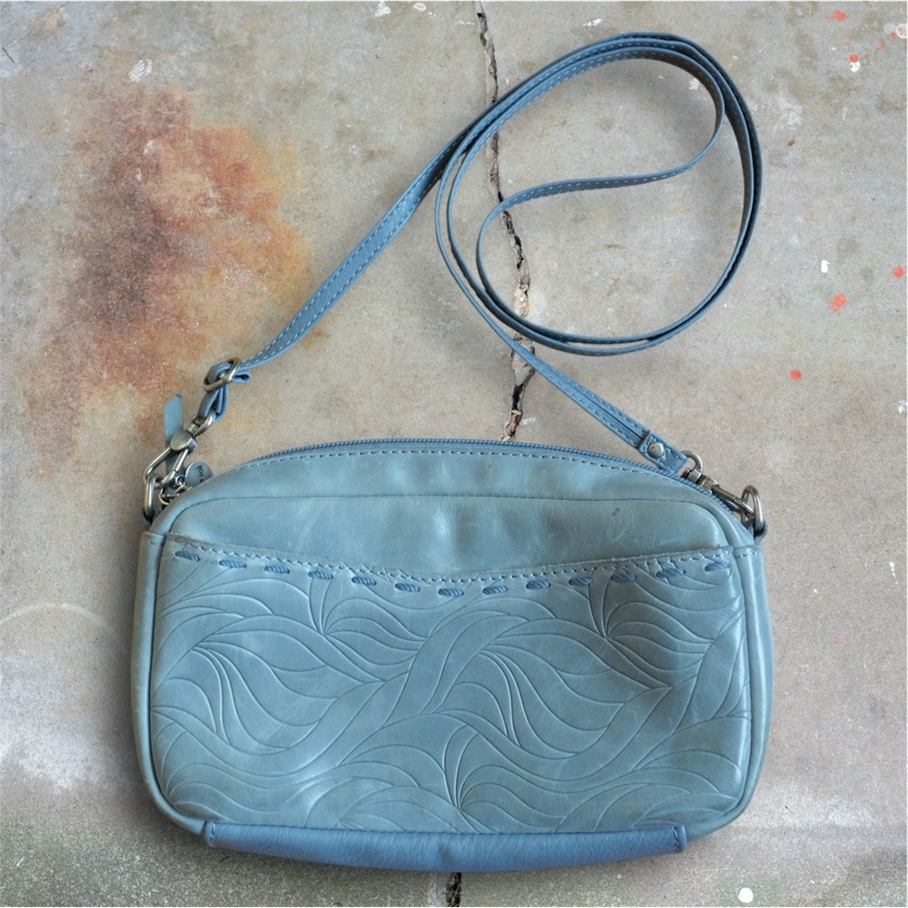 The Sak Cora Leather Crossbody Bag Light Blue 5.5”x9” Detachable Strap